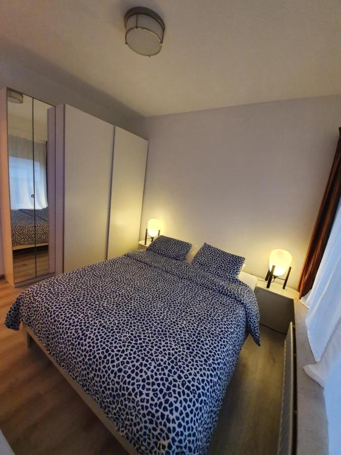 Cosy Corner In Quiet Suburb - All Cars Allowed Antwerp Luaran gambar